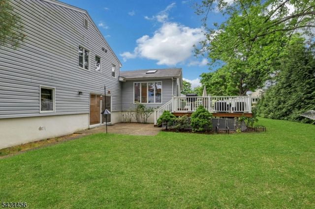 45 Kershner Pl, Fair Lawn Boro, NJ 07410
