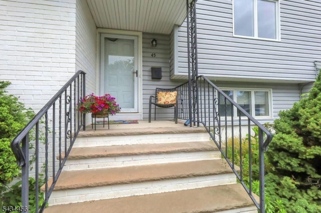 45 Kershner Pl, Fair Lawn Boro, NJ 07410 — photo 4