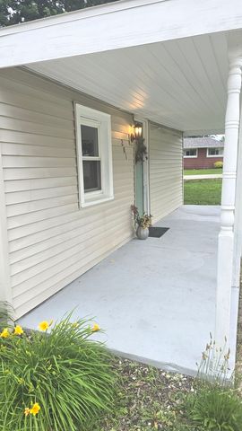 201 4th Street, Colona, IL 61241