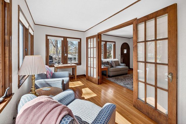 1832 York Avenue N, Golden Valley, MN 55422