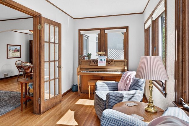 1832 York Avenue N, Golden Valley, MN 55422