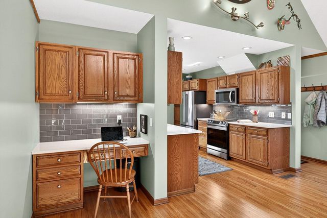 1832 York Avenue N, Golden Valley, MN 55422