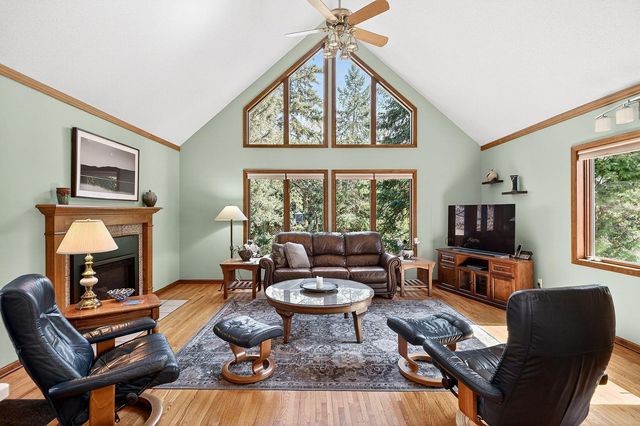 1832 York Avenue N, Golden Valley, MN 55422