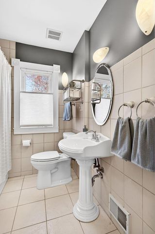 1832 York Avenue N, Golden Valley, MN 55422