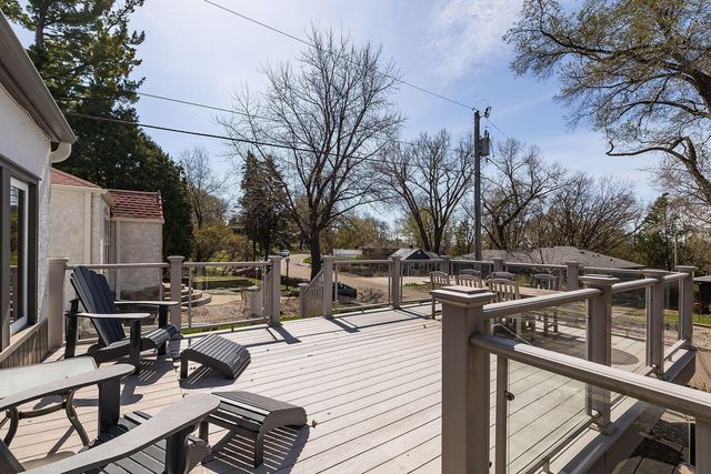 1832 York Avenue N, Golden Valley, MN 55422