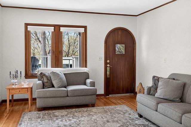 1832 York Avenue N, Golden Valley, MN 55422