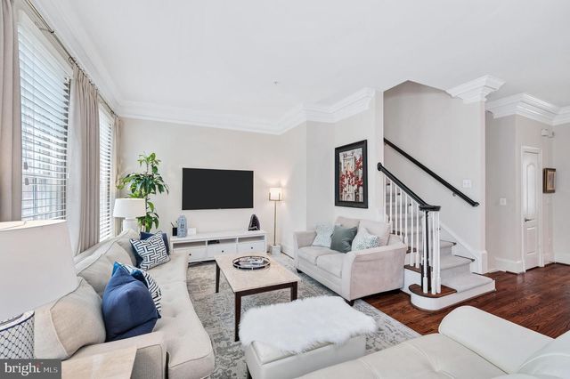 705 LYLES LN, Alexandria, VA 22314