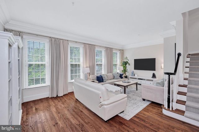 705 LYLES LN, Alexandria, VA 22314