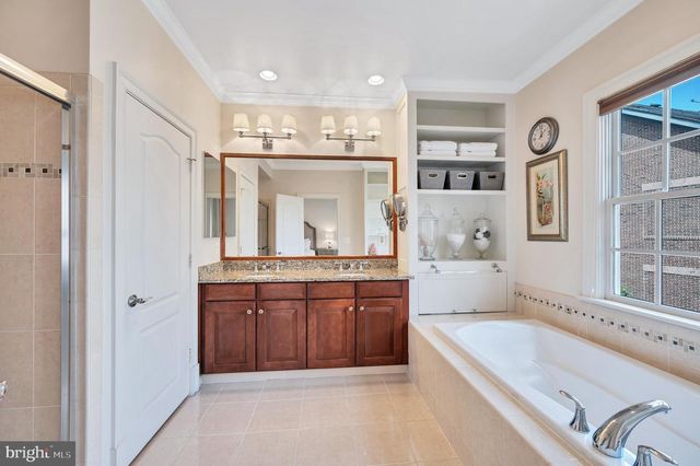 705 LYLES LN, Alexandria, VA 22314