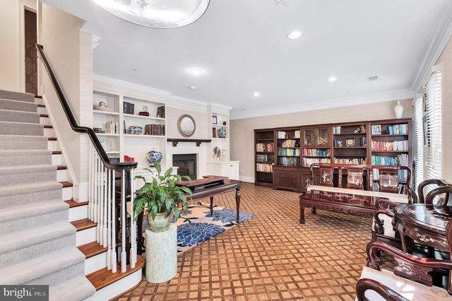 705 LYLES LN, Alexandria, VA 22314