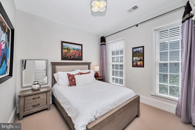 705 LYLES LN, Alexandria, VA 22314