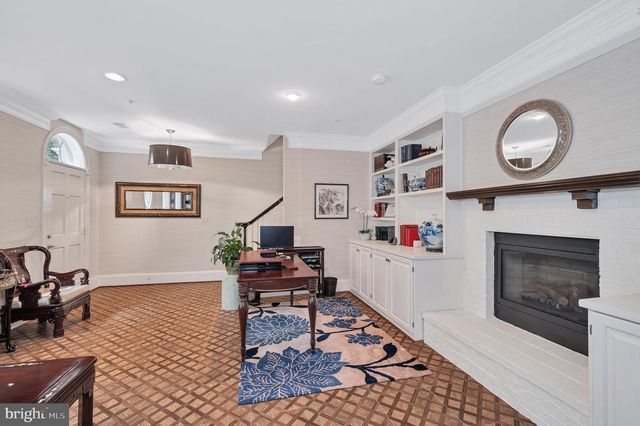 705 LYLES LN, Alexandria, VA 22314