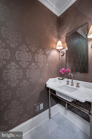 705 LYLES LN, Alexandria, VA 22314