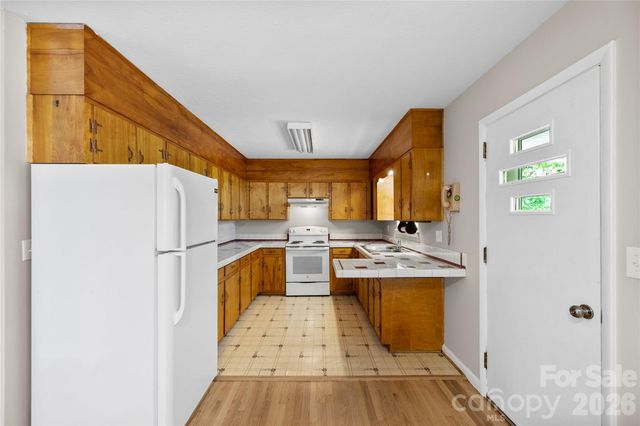309 Oak Hill Road, Candler, NC 28715