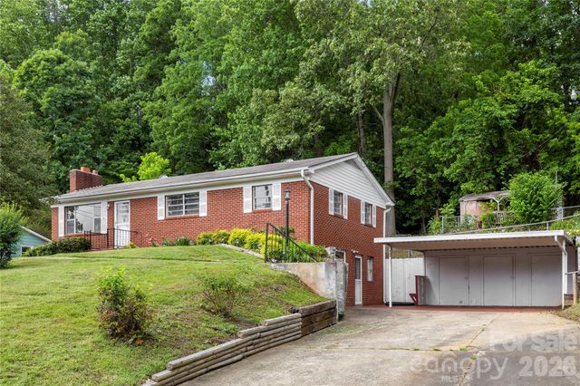309 Oak Hill Road, Candler, NC 28715