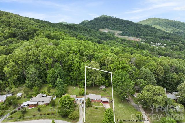 309 Oak Hill Road, Candler, NC 28715
