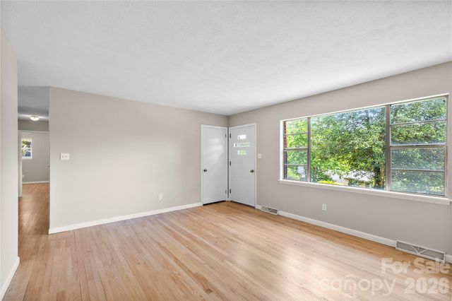 309 Oak Hill Road, Candler, NC 28715
