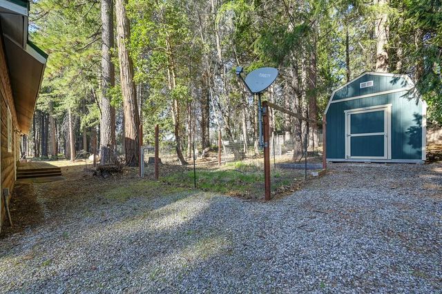 2455 Granite Chief Pl, Foresthill, CA 95631