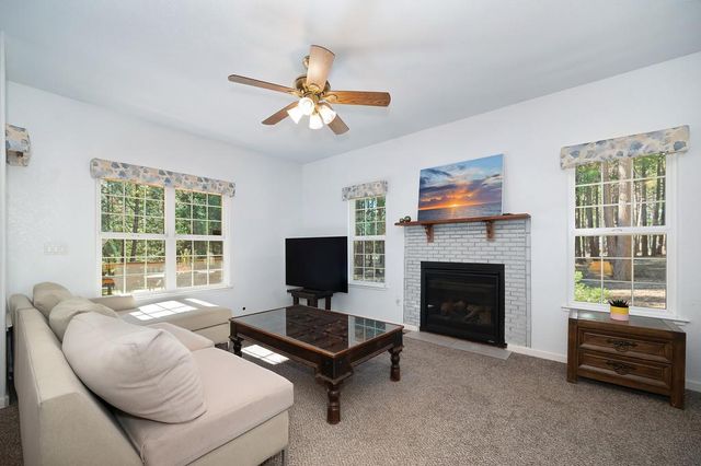 2455 Granite Chief Pl, Foresthill, CA 95631