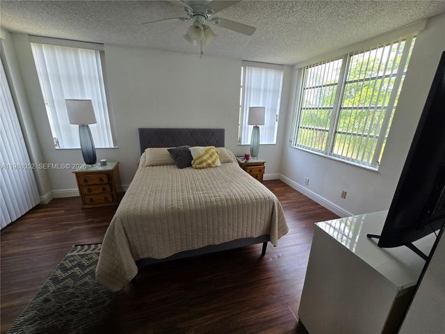 1811 Sabal Palm Drive 408, Davie, FL 33324