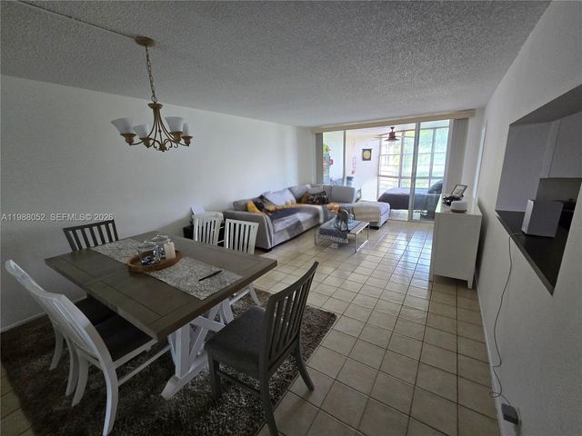 1811 Sabal Palm Drive 408, Davie, FL 33324