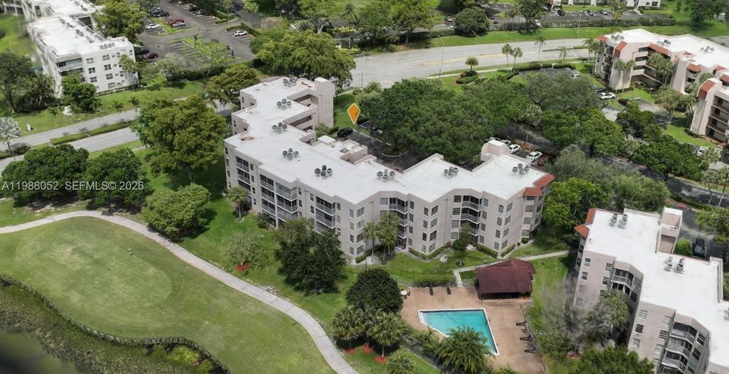 1811 Sabal Palm Drive 408, Davie, FL 33324