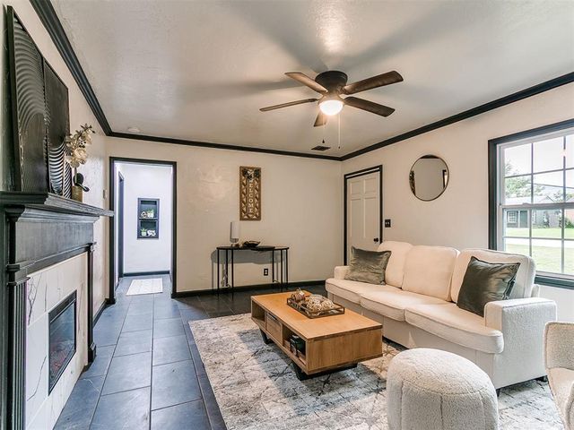 312 N Base Avenue, Norman, OK 73069