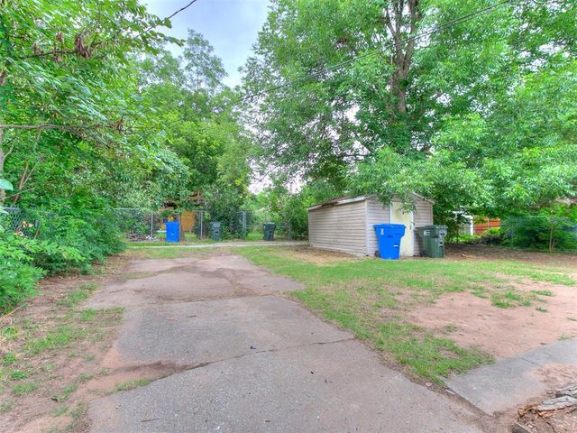 312 N Base Avenue, Norman, OK 73069