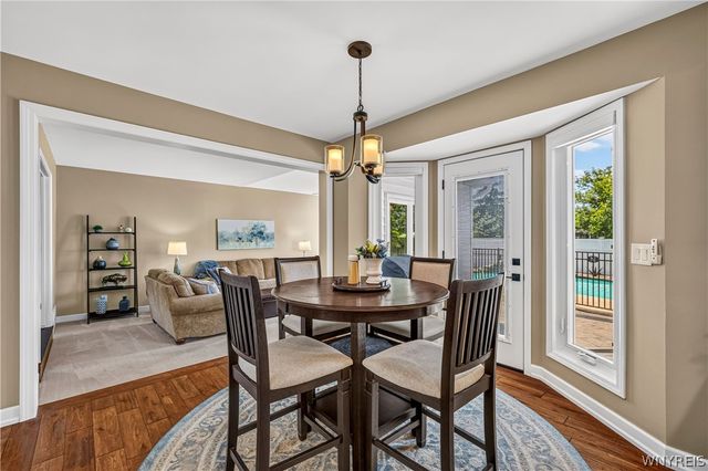 6090 Meadow Lakes Drive, Clarence, NY 14051