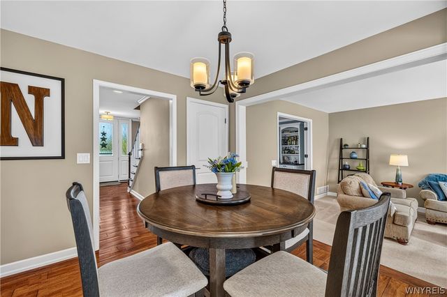 6090 Meadow Lakes Drive, Clarence, NY 14051