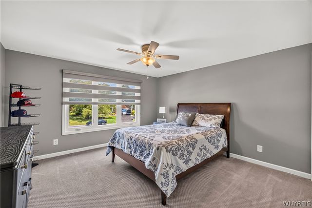 6090 Meadow Lakes Drive, Clarence, NY 14051