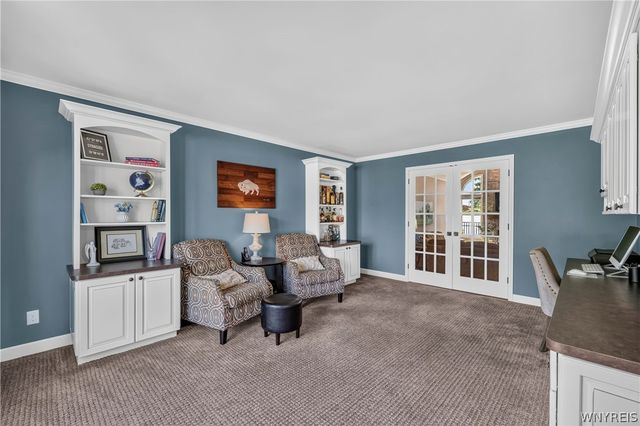 6090 Meadow Lakes Drive, Clarence, NY 14051