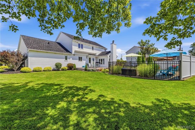 6090 Meadow Lakes Drive, Clarence, NY 14051