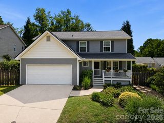 14 Grove Garden Avenue, Candler, NC 28715