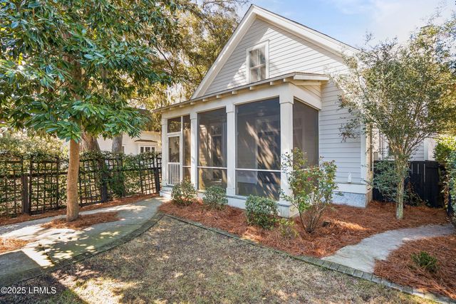 611 Huguenin Drive, Beaufort, SC 29902