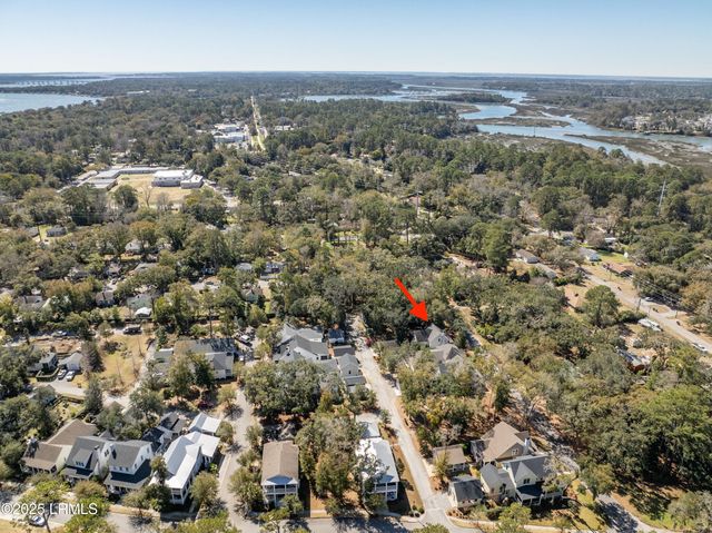 611 Huguenin Drive, Beaufort, SC 29902