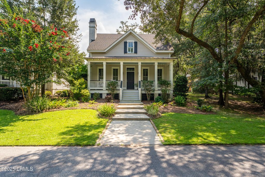 611 Huguenin Drive, Beaufort, SC 29902