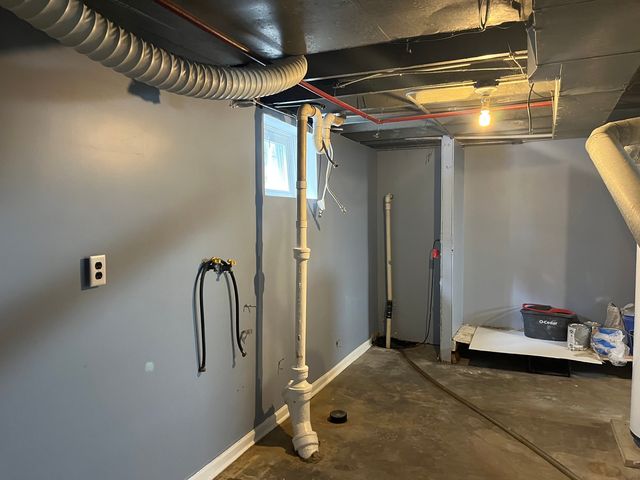 226 N Ohio Street, Aurora, IL 60505