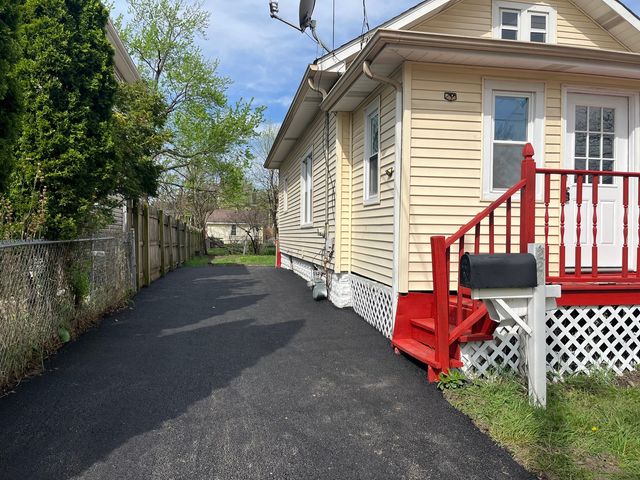 226 N Ohio Street, Aurora, IL 60505