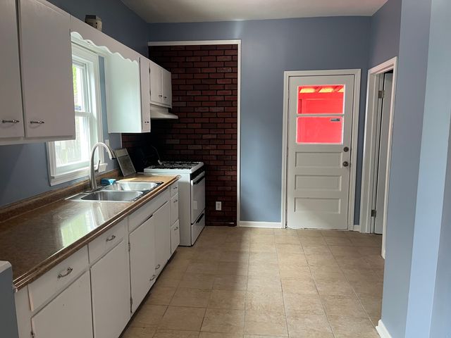 226 N Ohio Street, Aurora, IL 60505