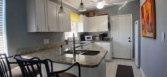 115 DUXBURY AVENUE, Port Charlotte, FL 33952