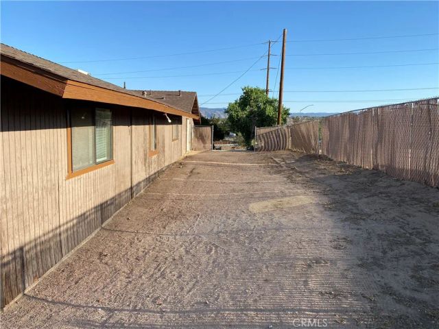 18746 Rock Springs Road, Hesperia, CA 92345