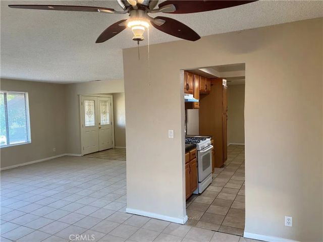 18746 Rock Springs Road, Hesperia, CA 92345