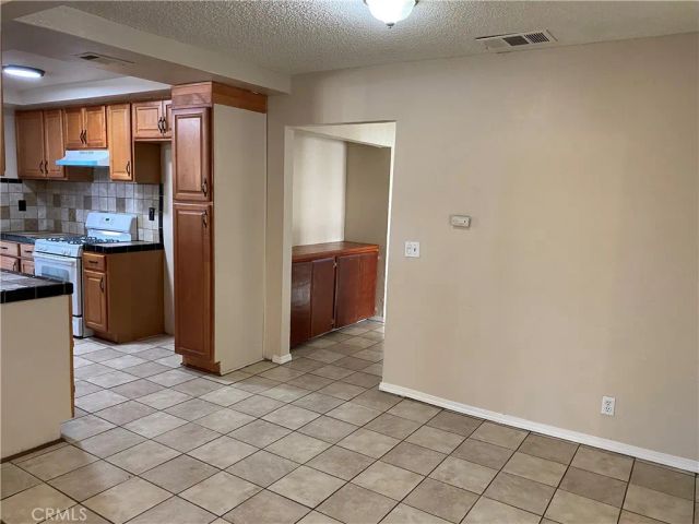 18746 Rock Springs Road, Hesperia, CA 92345