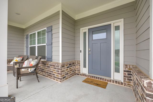 305 Parkers Place, Hoschton, GA 30548
