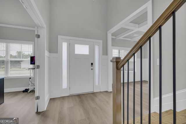305 Parkers Place, Hoschton, GA 30548