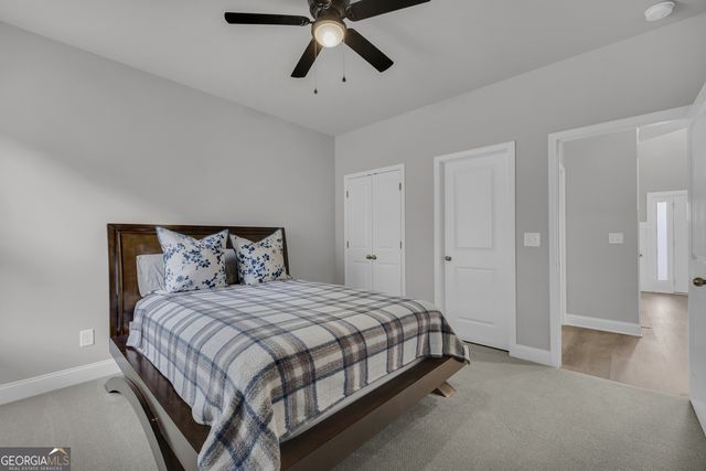 305 Parkers Place, Hoschton, GA 30548