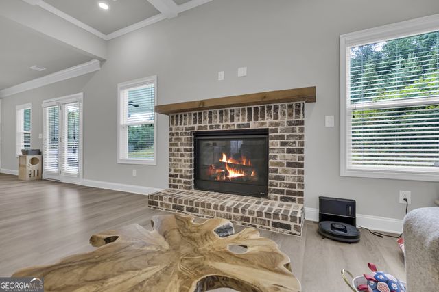 305 Parkers Place, Hoschton, GA 30548