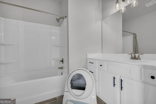 305 Parkers Place, Hoschton, GA 30548