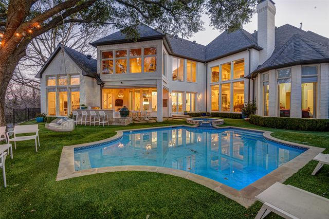 17604 Woods Edge Drive, Dallas, TX 75287